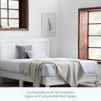 Letto a piattaforma classico in legno con elegante testiera – Diverse misure