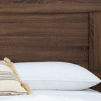 Letto a piattaforma classico in legno con elegante testiera – Diverse misure