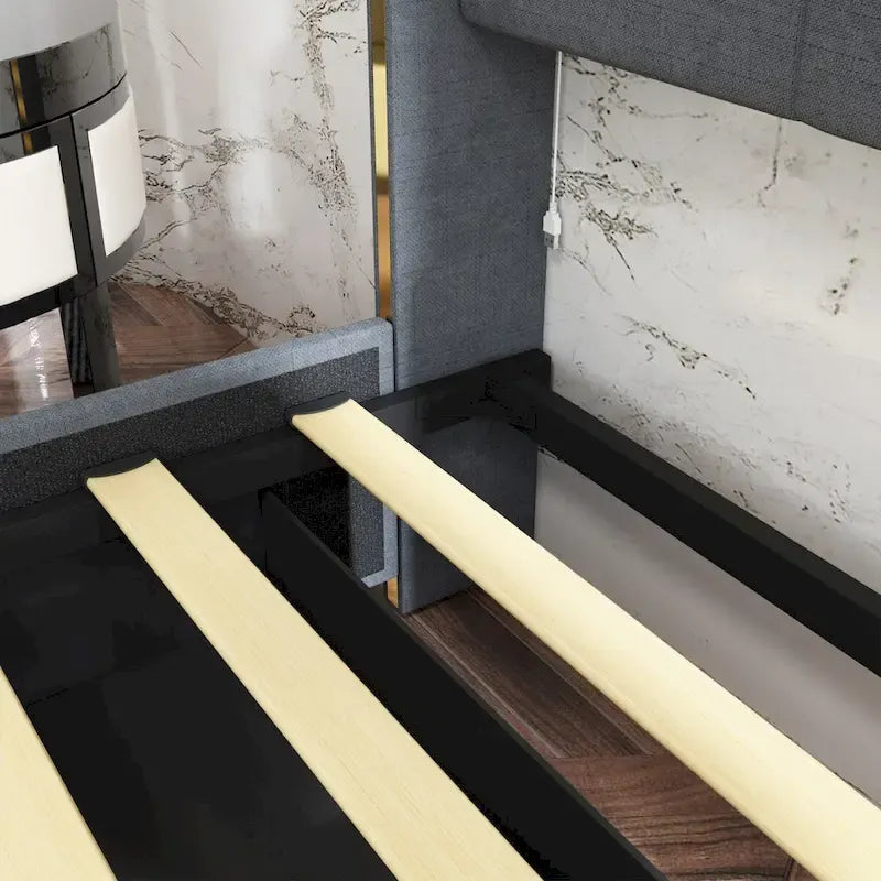 Letto a Piattaforma a LED Illuminato con Rifiniture Dorate e Cassetto ai Piedi – Grigio/Bianco